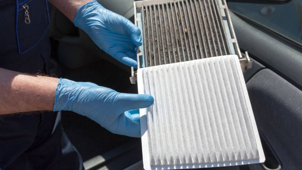 Porównanie nowego i zużytego filtra