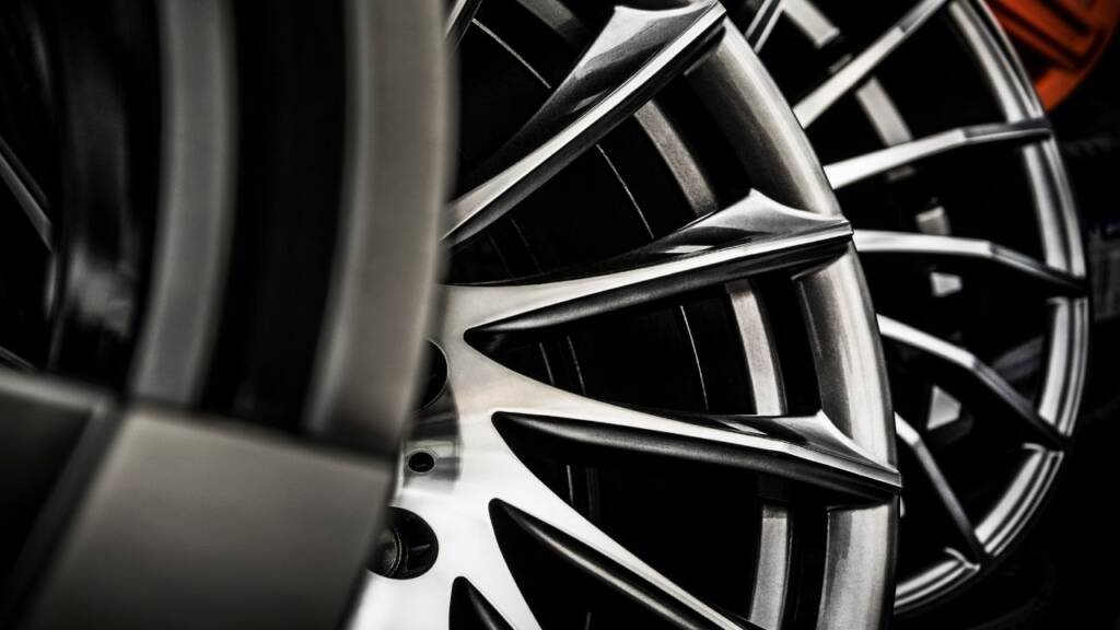 Obrazek przedstawia felgi