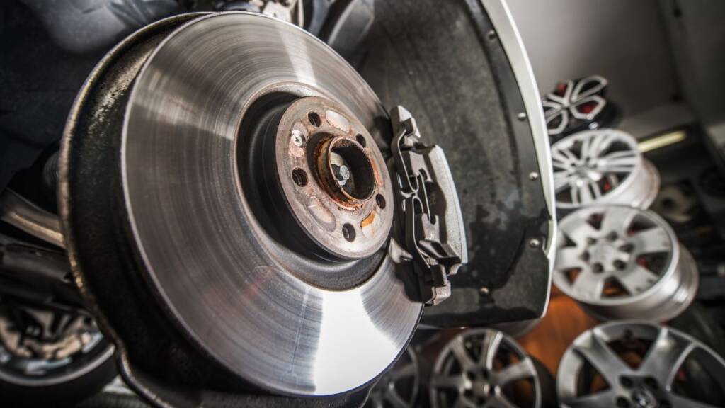 Obrazek przedstawia tarcze hamulcowe